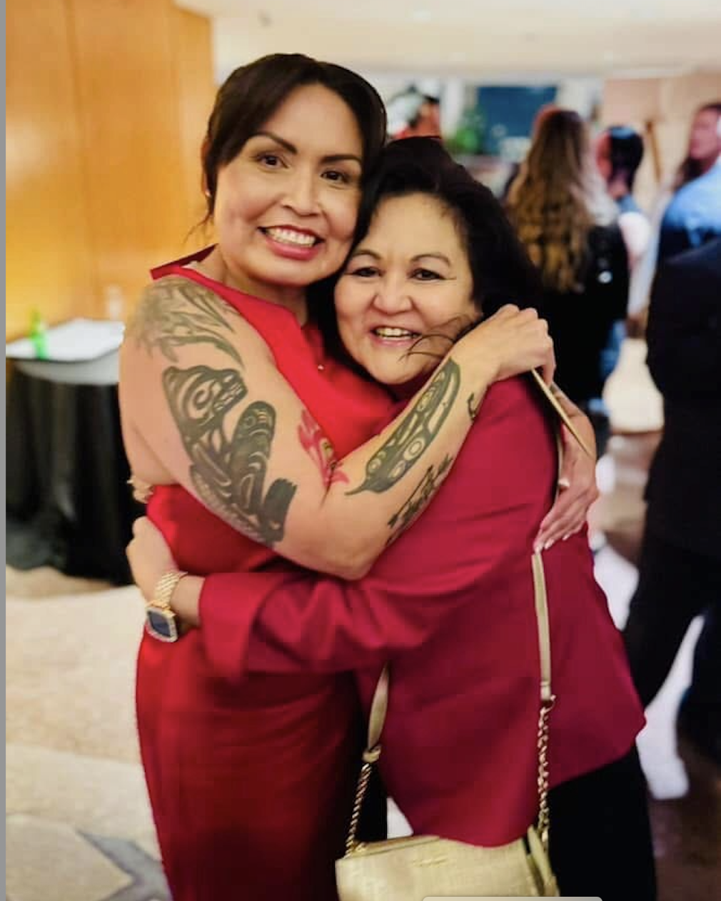 Photo: Crystal Smith (L) & Karen Ogen